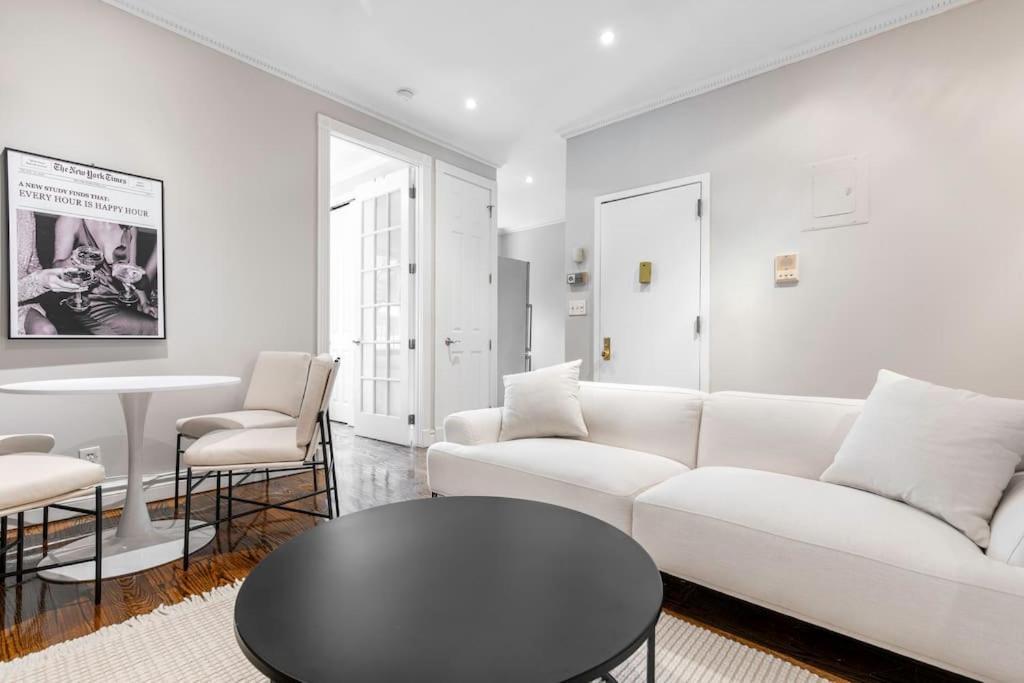 Gorgeous & Bright 3Bdr & 1Bth In Midtown Manhattan Nueva York Exterior foto