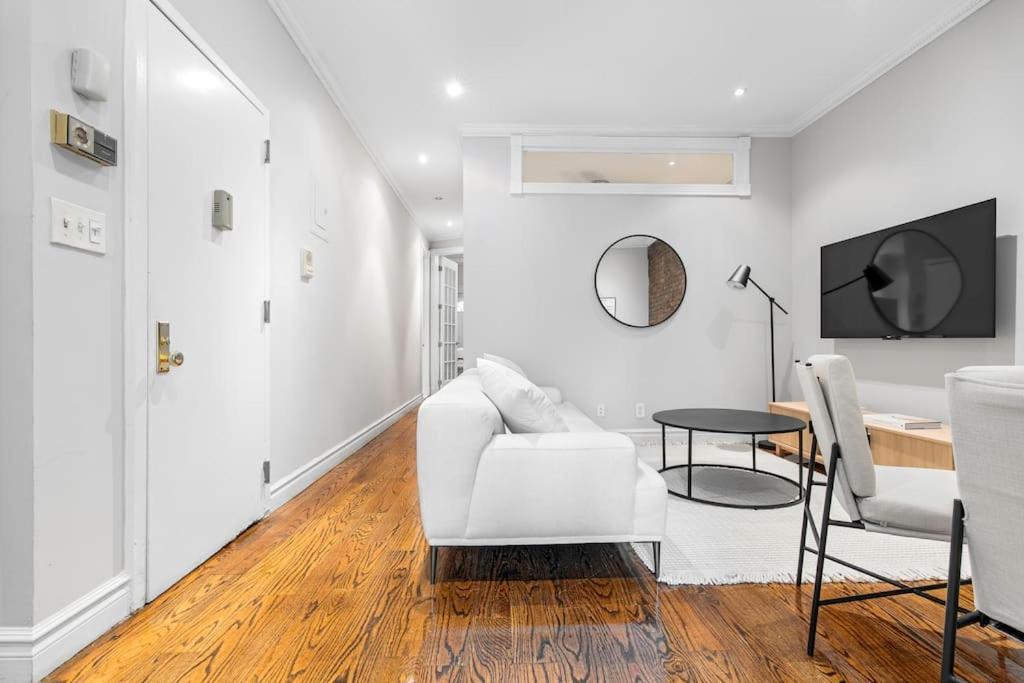 Gorgeous & Bright 3Bdr & 1Bth In Midtown Manhattan Nueva York Exterior foto